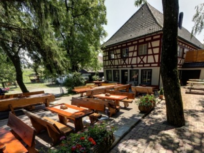 照片: Burg Rosenegg